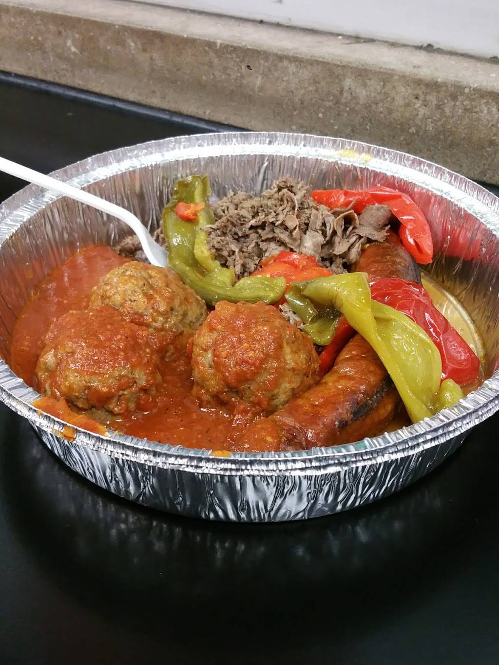 Romas Italian Beef & Sausage | meal takeaway | 4237 N Cicero Ave, Chicago, IL 60641, USA | 7737255715 OR +1 773-725-5715