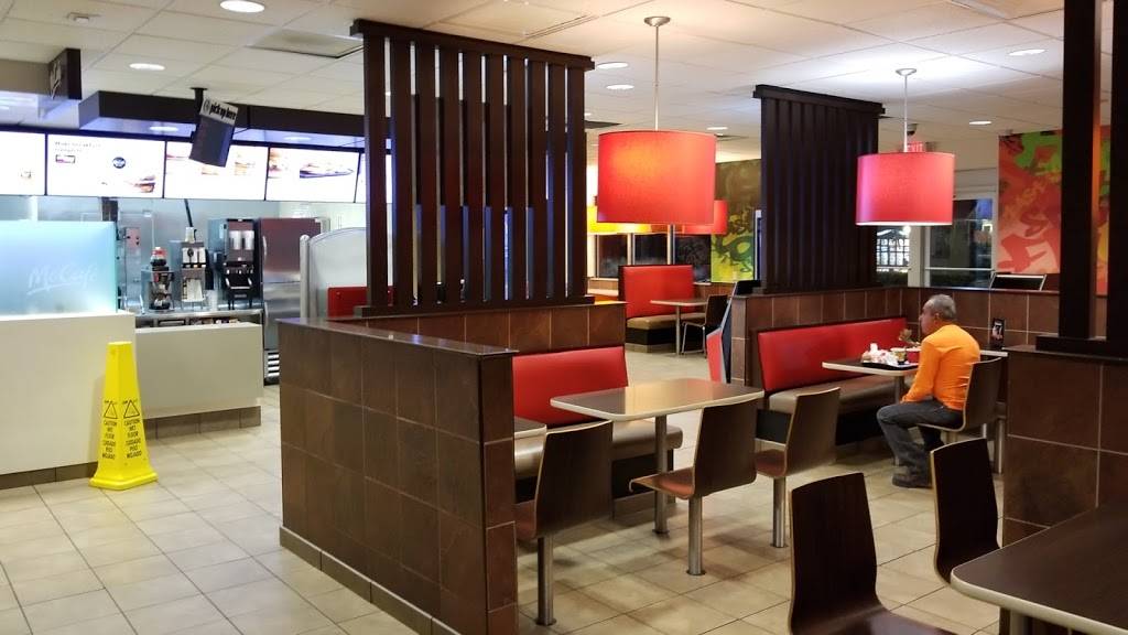McDonalds | cafe | 1101 W 49th St, Hialeah, FL 33012, USA | 3058215521 OR +1 305-821-5521