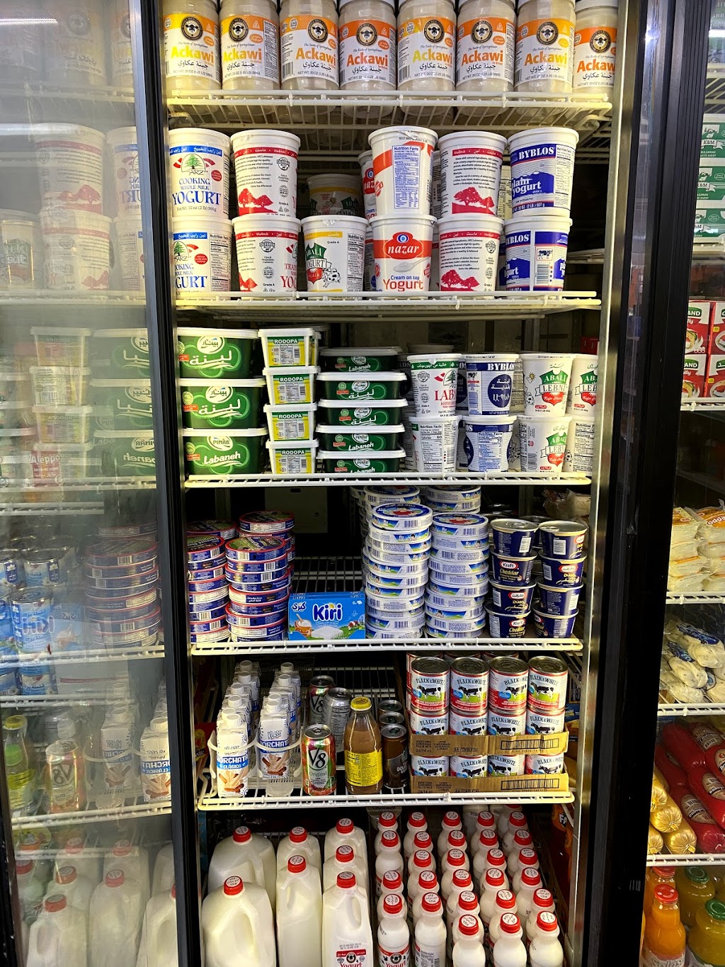 La Esquina/Andalucia Market سوبرماركت الأندلس | restaurant | 1156 E Main St, Murfreesboro, TN 37130, USA | 6156037632 OR +1 615-603-7632