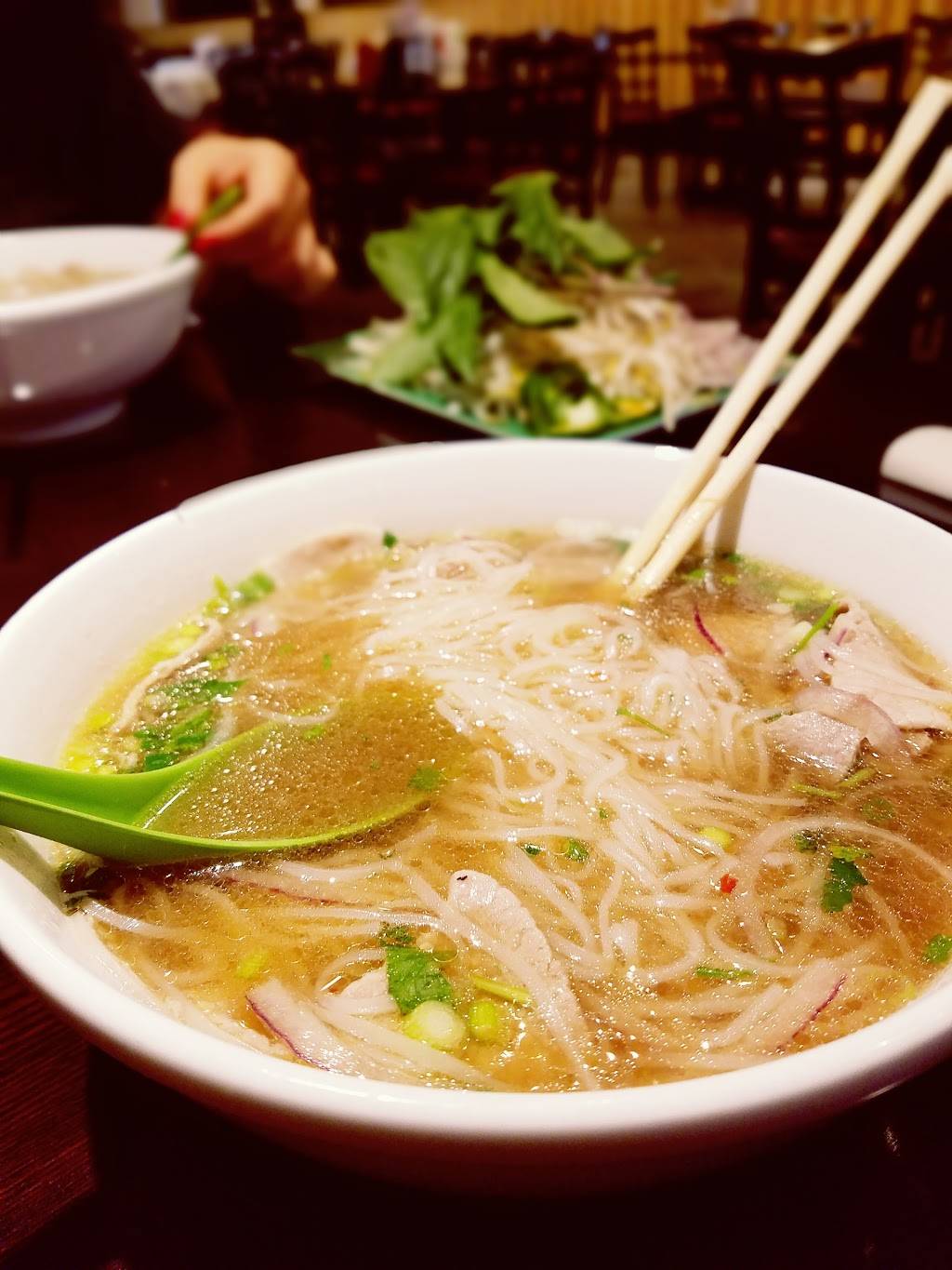 Pho Ba Co | night club | 3854 E Thirteen Mile Rd, Warren, MI 48092, USA | 5865588115 OR +1 586-558-8115
