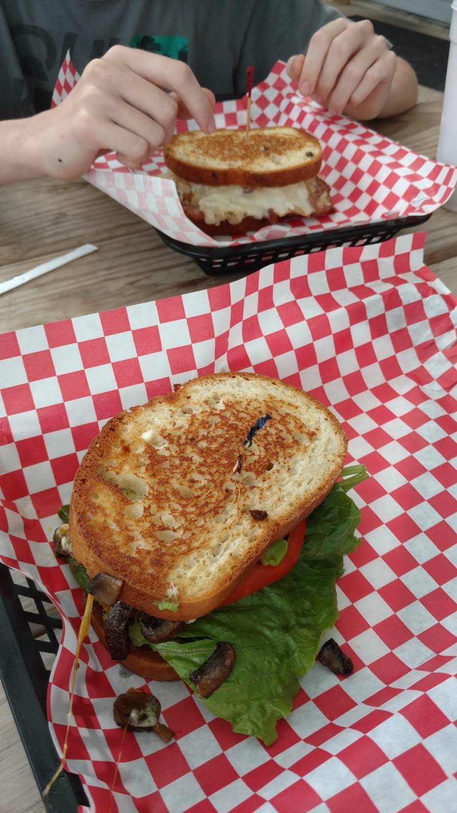 Cravings | restaurant | 712 W San Antonio St, New Braunfels, TX 78130, USA | 8306262728 OR +1 830-626-2728