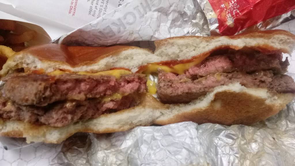 Wendys | restaurant | 102 W Pershing Rd, Decatur, IL 62526, USA | 2178726442 OR +1 217-872-6442