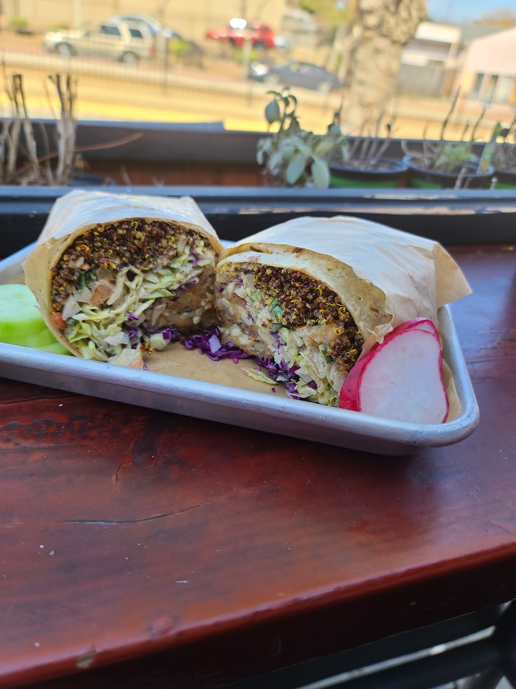 Xochitl Vegan | restaurant | 2806 E Washington Blvd, Los Angeles, CA 90023, USA | 3237024927 OR +1 323-702-4927