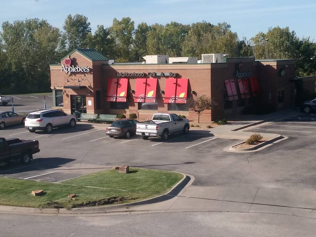 Applebees Grill + Bar | restaurant | 996 E Connolly Ct, Park City, KS 67219, USA | 3167448484 OR +1 316-744-8484