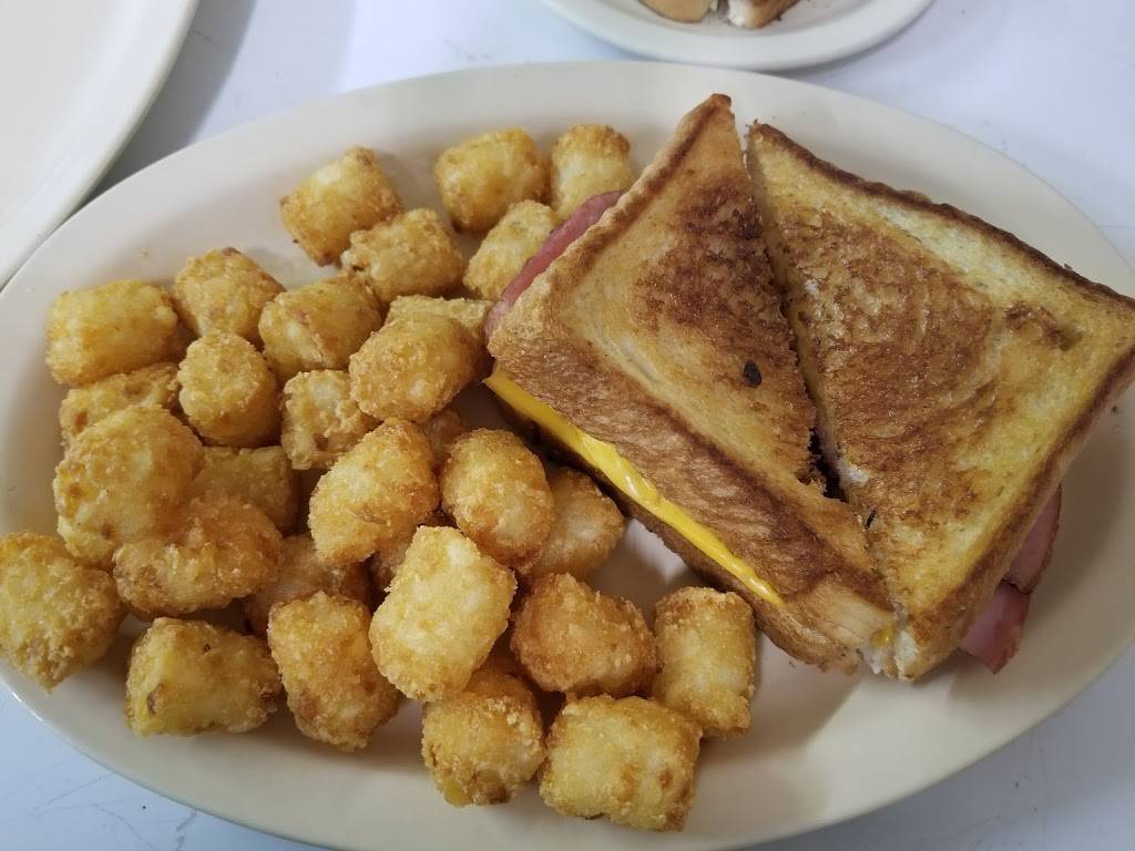 Billies Fine Foods | restaurant | 1802 S Broadway, St. Louis, MO 63104, USA | 3146210848 OR +1 314-621-0848