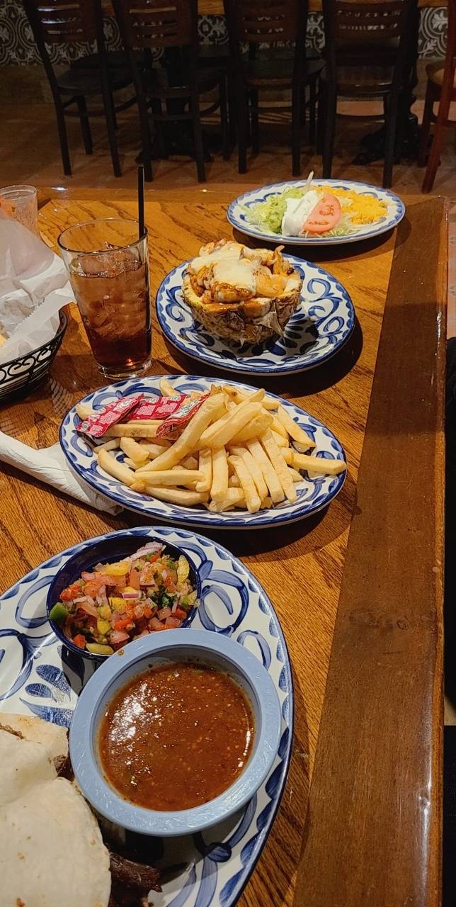 Casa Tequila | restaurant | 300 Derby St, Salem, MA 01970, USA | 9782242298 OR +1 978-224-2298