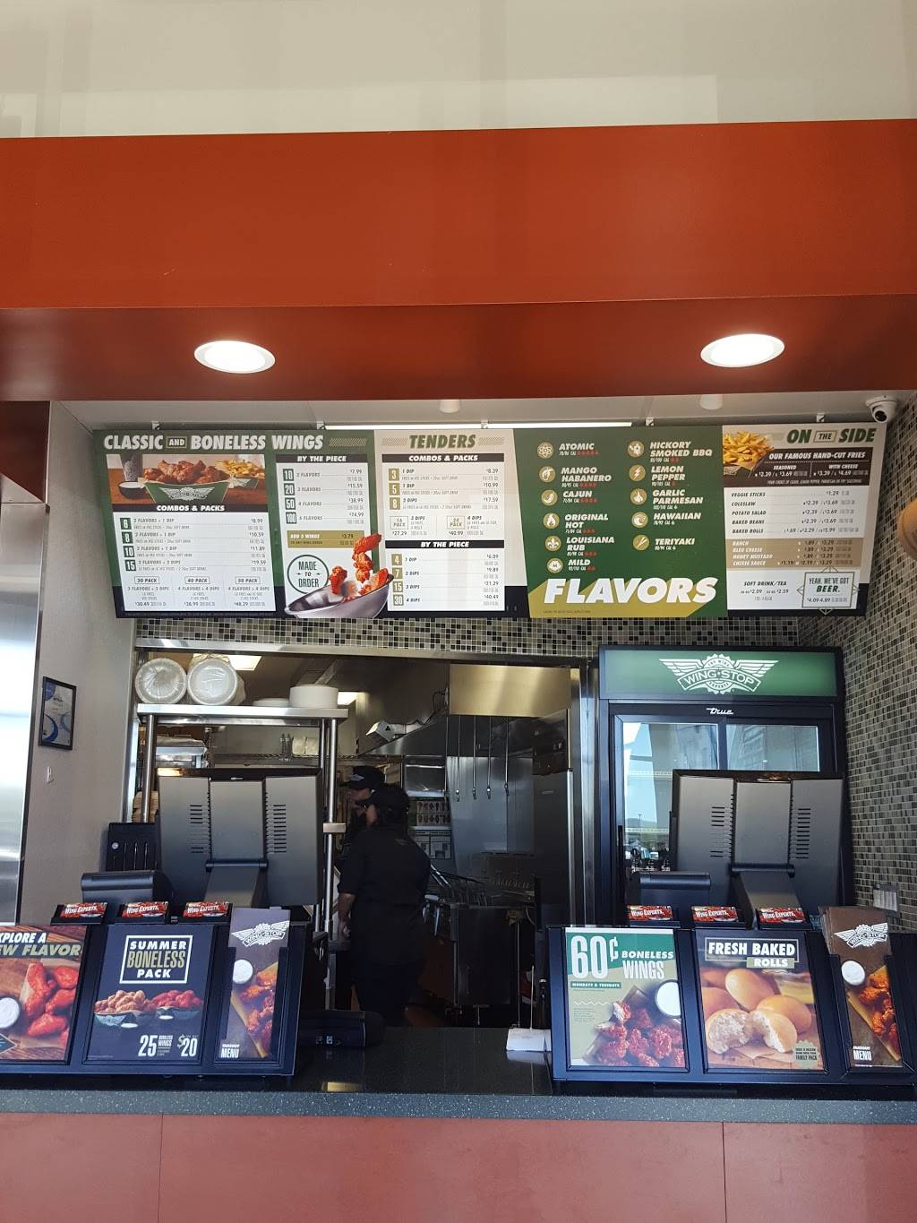 Wingstop | restaurant | 32240 Temecula Pkwy Ste 107, Temecula, CA 92592, USA | 9513039464 OR +1 951-303-9464