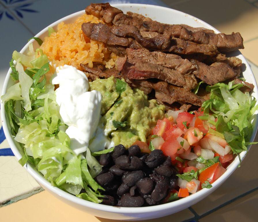 Casa Pasilla (Rosarito Fresh) | restaurant | 27674 Newhall Ranch Rd #30, Valencia, CA 91355, USA | 6612951989 OR +1 661-295-1989