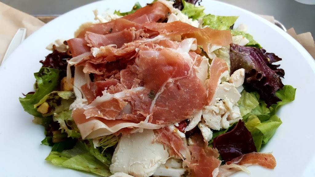 Mendocino Farms | meal takeaway | 4187 Campus Dr, Irvine, CA 92612, USA | 9497832900 OR +1 949-783-2900