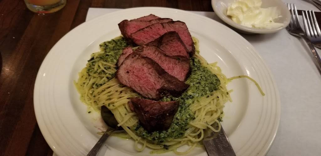 Phil Tranis | restaurant | 3490 Long Beach Boulevard, Long Beach, CA 90807, USA | 5624263668 OR +1 562-426-3668