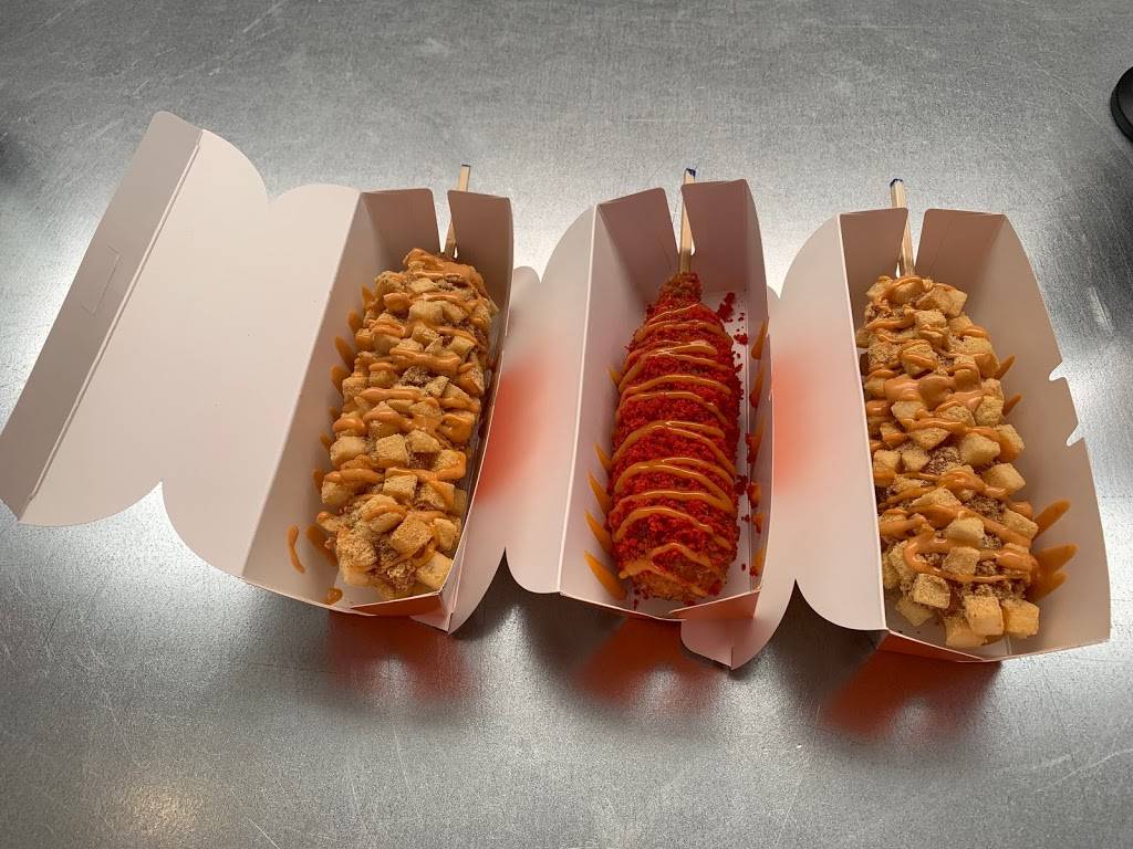 Two Hands Corn Dogs | restaurant | 500 Lakewood Blvd K205, Lakewood, CA 90712, USA | 5625430485 OR +1 562-543-0485