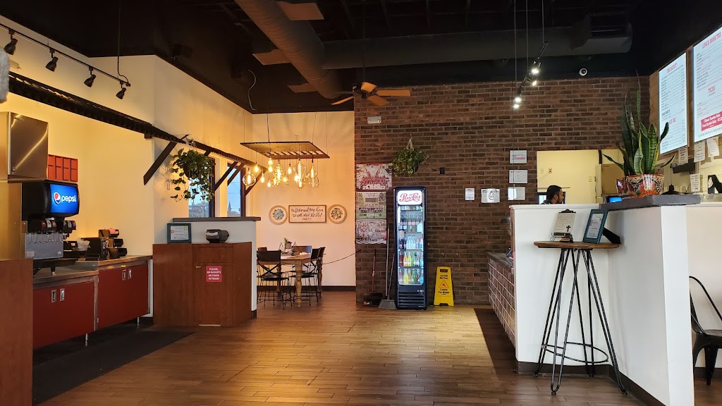 La Burreria | restaurant | 2511 N County Rd W, Odessa, TX 79763, USA | 4322726931 OR +1 432-272-6931