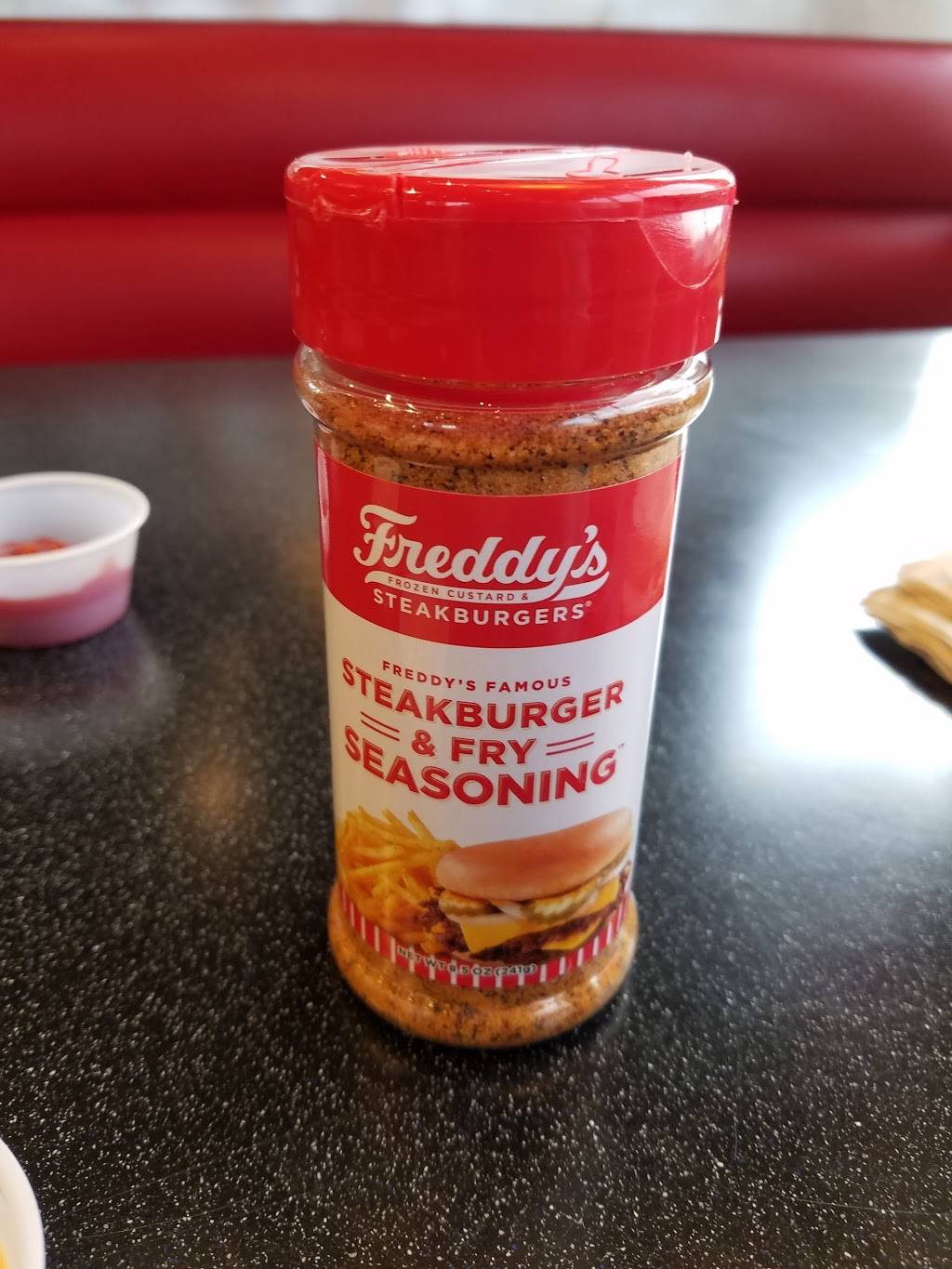 Freddys Frozen Custard & Steakburgers | restaurant | 5210 S 136th St, Omaha, NE 68137, USA | 4029052821 OR +1 402-905-2821