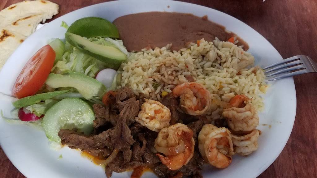 La Bahia | restaurant | 8414 Topanga Canyon Blvd, Canoga Park, CA 91304, USA | 8187040256 OR +1 818-704-0256