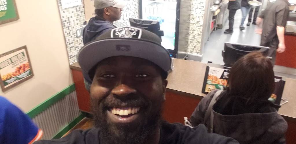 Wingstop | restaurant | 90 N Genesee St, Utica, NY 13502, USA | 3157079464 OR +1 315-707-9464