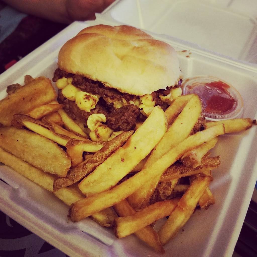 Hells Grill | restaurant | 1302 Lower Broadway, Schenectady, NY 12306, USA | 5182801577 OR +1 518-280-1577