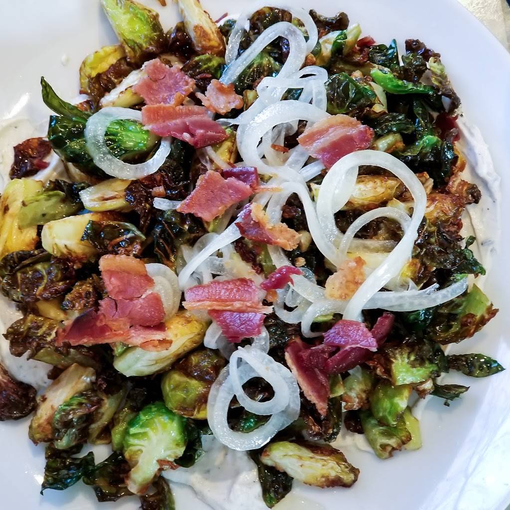 dNB Burgers | restaurant | 22 Elm St, New Bedford, MA 02740, USA | 7742020118 OR +1 774-202-0118