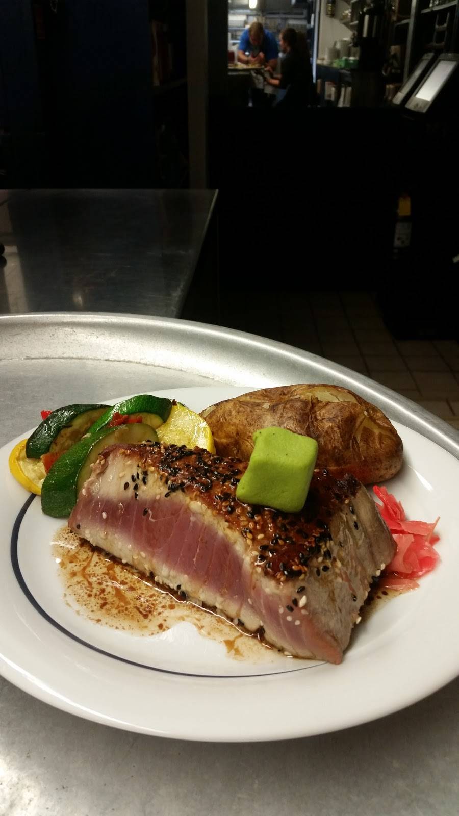 The Ebb Tide Restaurant | restaurant | 94 Chase Ave, Dennis Port, MA 02639, USA | 5083988733 OR +1 508-398-8733