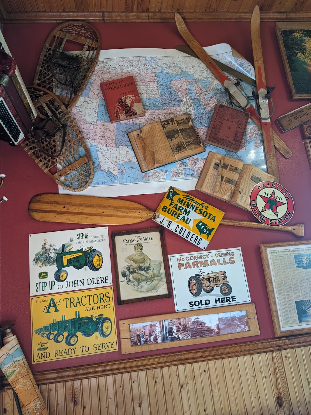 School House Cafe | meal takeaway | 14 Country House Ln, McGregor, MN 55760, USA | 2187682403 OR +1 218-768-2403