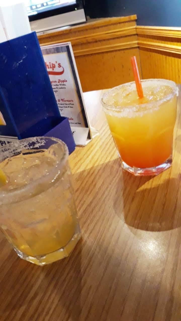 Chips Place | restaurant | 715 S Chipman St, Owosso, MI 48867, USA | 9897256868 OR +1 989-725-6868