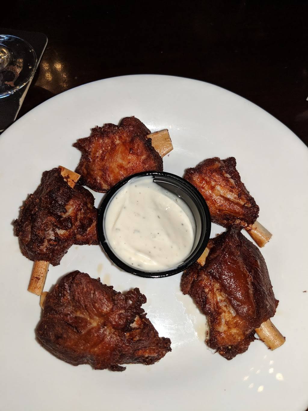 The Stein & Vine | restaurant | 827 W Bloomingdale Ave, Brandon, FL 33511, USA | 8136554786 OR +1 813-655-4786