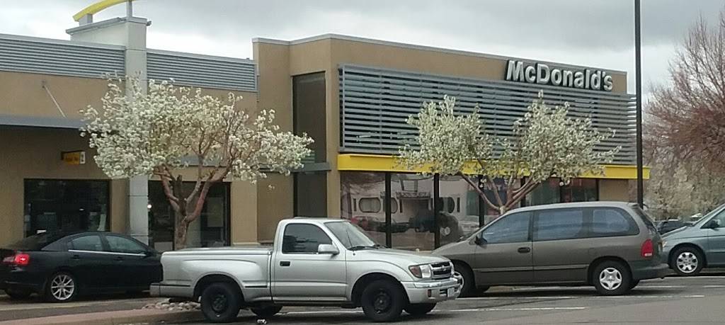 McDonalds | cafe | 5085 N Federal Blvd, Denver, CO 80221, USA | 3034770655 OR +1 303-477-0655