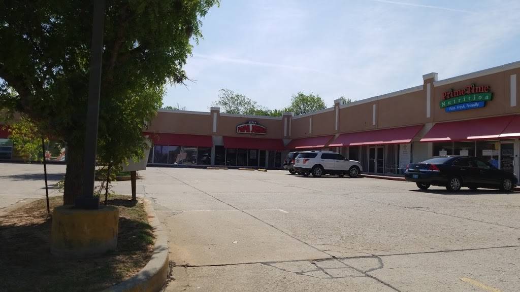 Papa Johns Pizza | restaurant | 1040 S Douglas Blvd, Midwest City, OK 73130, USA | 4057417900 OR +1 405-741-7900