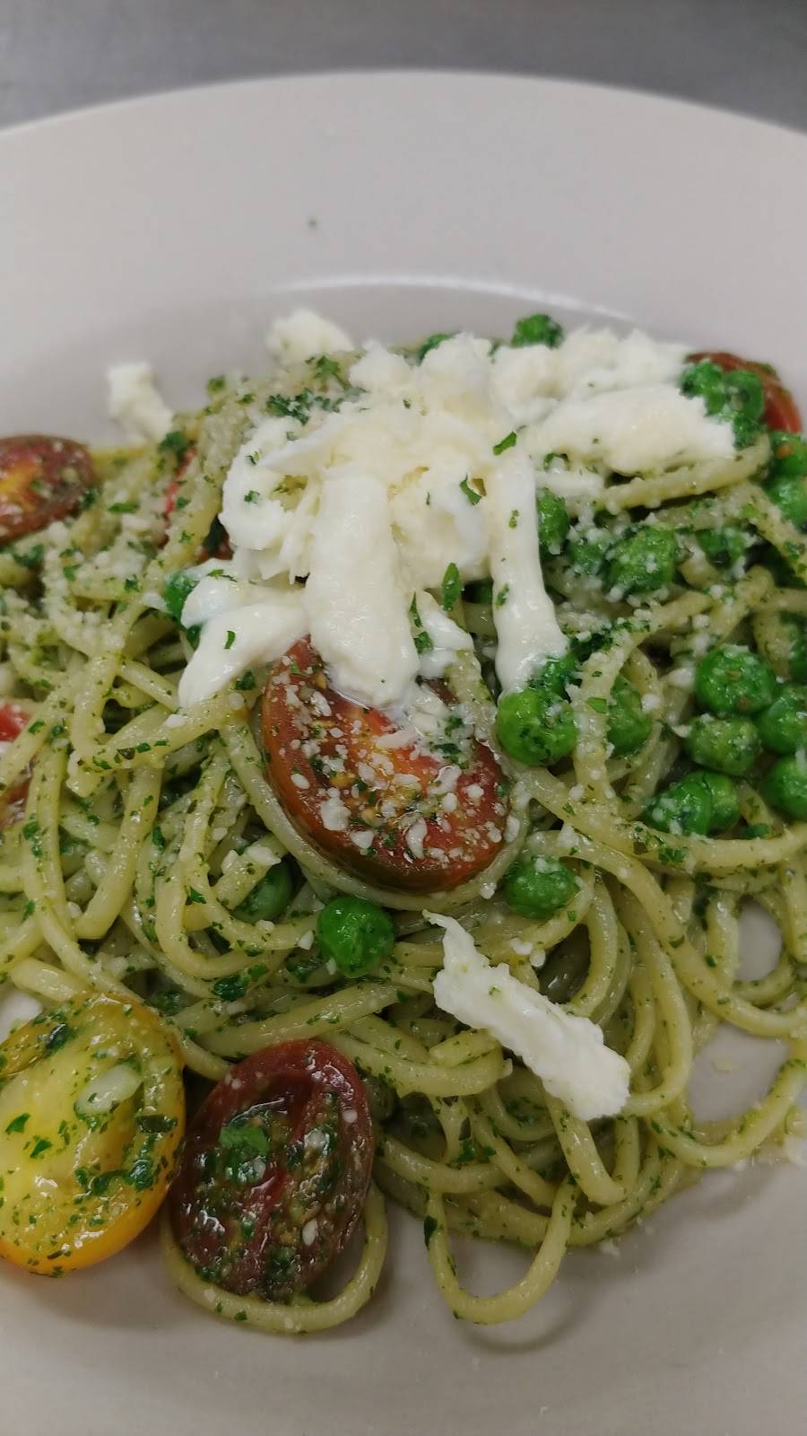 Francescas Famiglia | restaurant | 100 E Station St, Barrington, IL 60010, USA | 8472771027 OR +1 847-277-1027