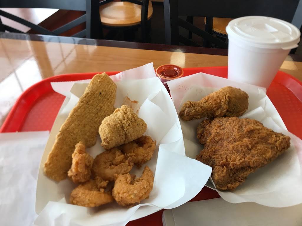 Louisiana Famous Fried Chicken & Seafood | restaurant | 4206 E Harry St, Wichita, KS 67218, USA | 3162609929 OR +1 316-260-9929