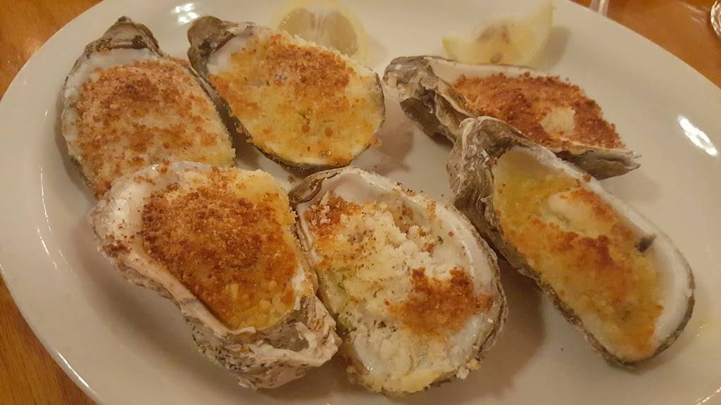 Captain Charlies Reef Grill | restaurant | 12846 US-1, Juno Beach, FL 33408, USA | 5616249924 OR +1 561-624-9924