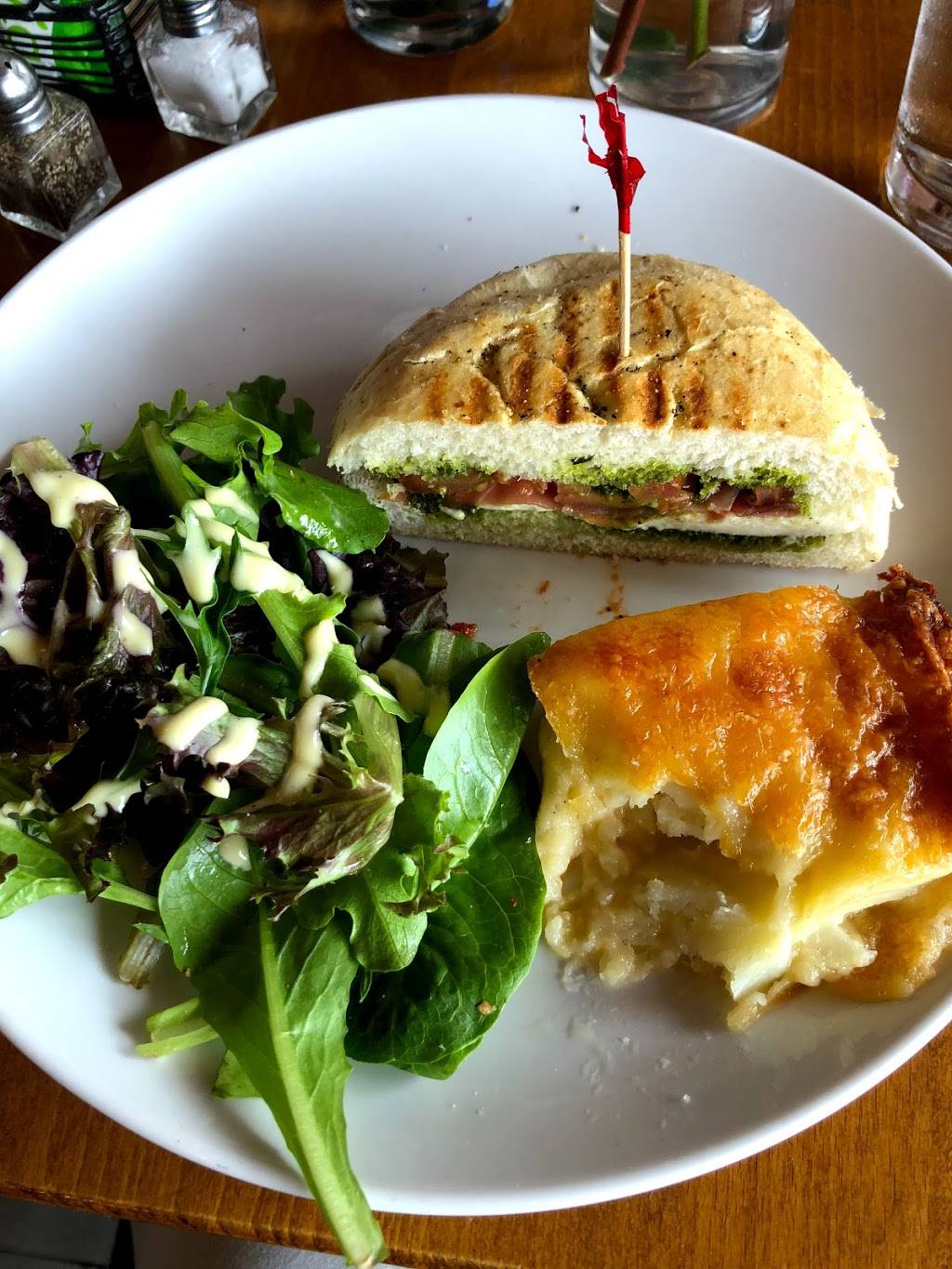 Creme De La Crepe REDONDO | restaurant | 1708 1/2 S Catalina Ave, Redondo Beach, CA 90277, USA | 3105408811 OR +1 310-540-8811