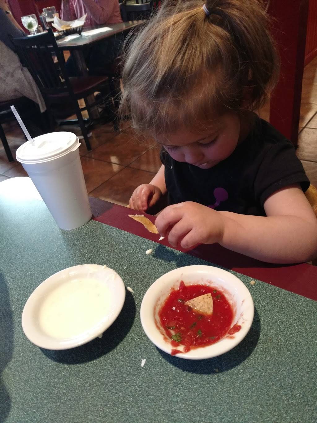 Amigos Mexican Restaurant | restaurant | 2118 S Campbell Ave, Springfield, MO 65807, USA | 4178871401 OR +1 417-887-1401