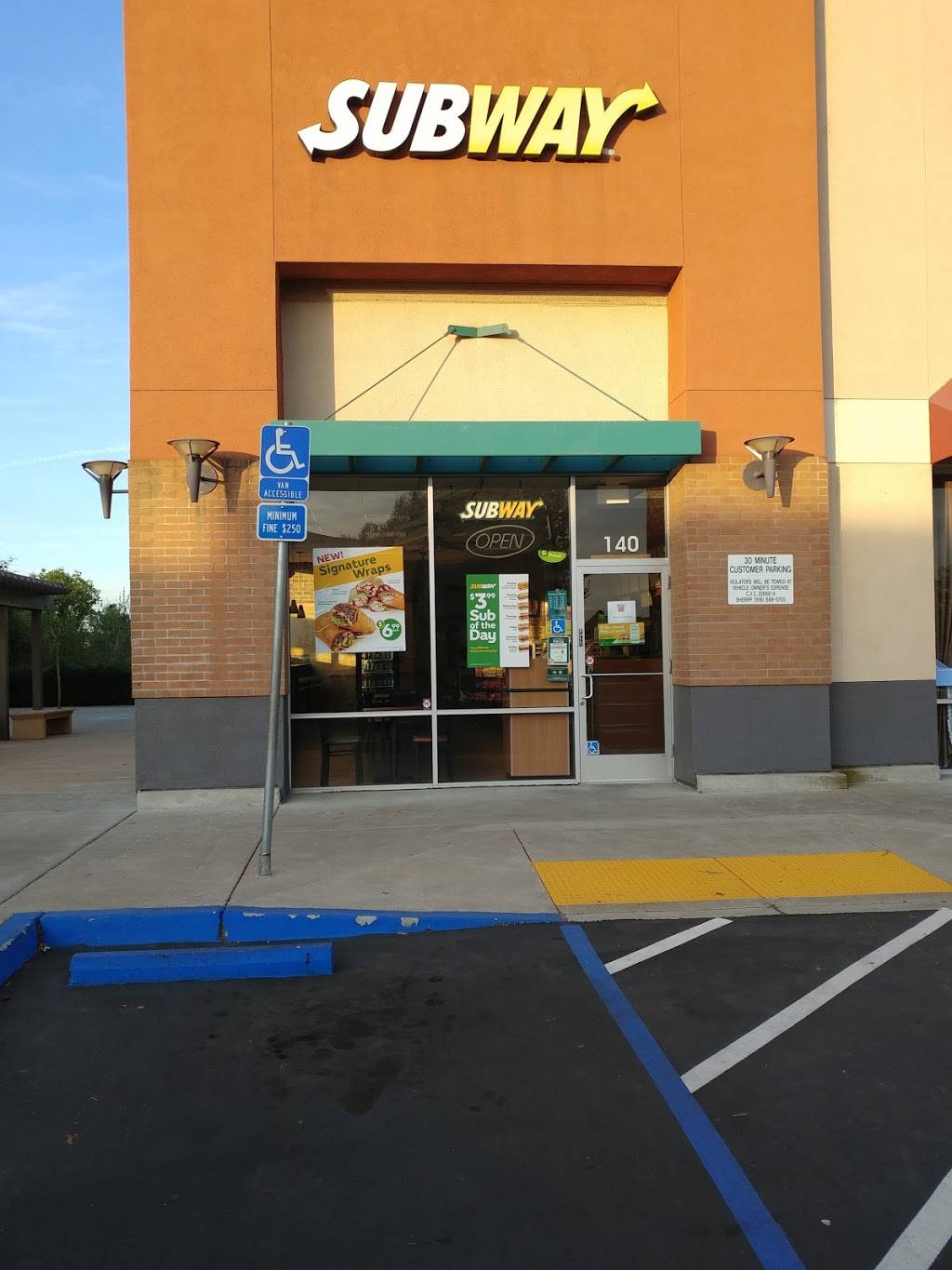 Subway | restaurant | 5030 Laguna Blvd Suite 109 Laguna Creek, Town Center, Elk Grove, CA 95758, USA | 9166847611 OR +1 916-684-7611