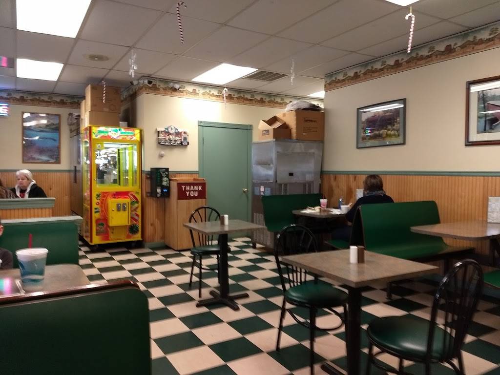 Mikies Ice Cream & Green Cow | meal takeaway | 179 S Antrim Way, Greencastle, PA 17225, USA | 7175974011 OR +1 717-597-4011