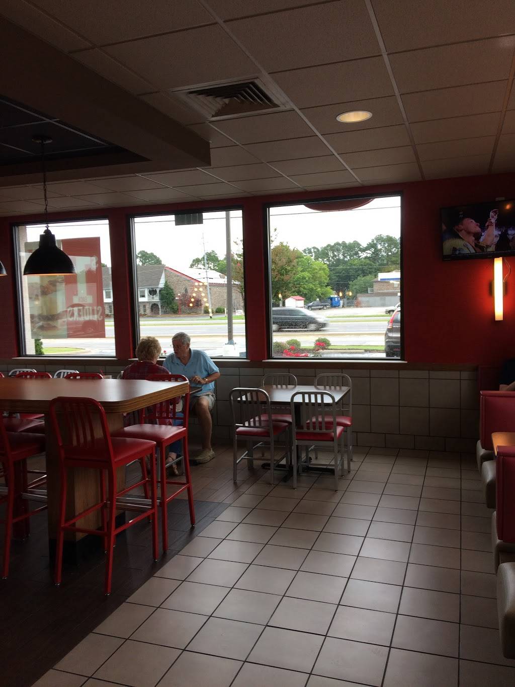 Arbys | restaurant | 11212 Memorial Pkwy SW, Huntsville, AL 35803, USA | 2568821112 OR +1 256-882-1112