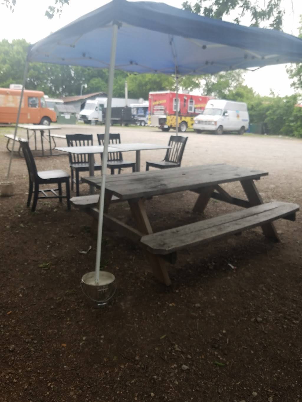 DA BOOT PO-BOYS SEAFOOD & SOULFOOD | restaurant | 1716 W Howard Ln, Austin, TX 78728, USA | 5124138722 OR +1 512-413-8722