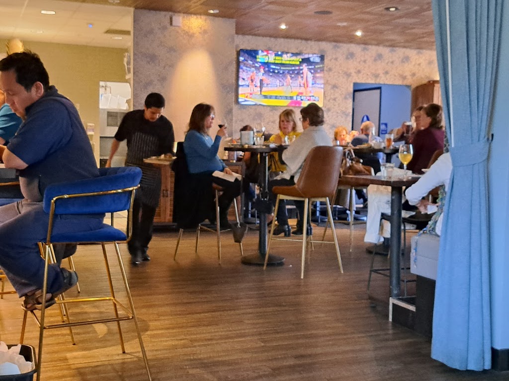 Tonys Galley | restaurant | 722 Village Ct, Santa Rosa, CA 95405, USA | 7073037007 OR +1 707-303-7007