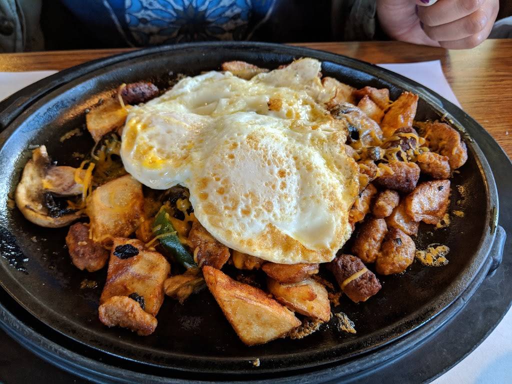 Dennys | restaurant | 1001 E Capitol, San Jose, CA 95121, USA | 4085782549 OR +1 408-578-2549