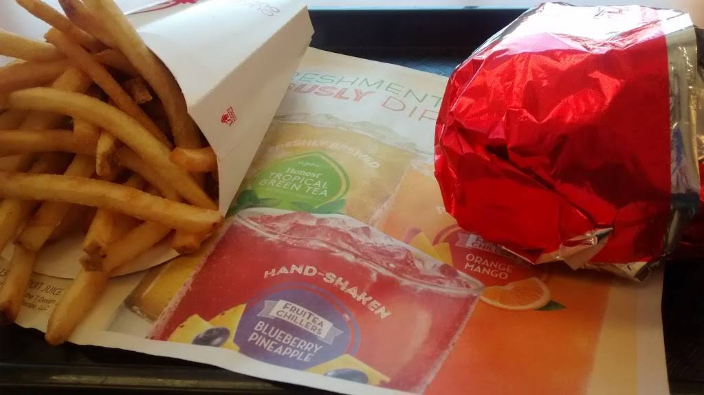 Wendys | restaurant | 901 Cottman Ave, Philadelphia, PA 19111, USA | 2153424636 OR +1 215-342-4636
