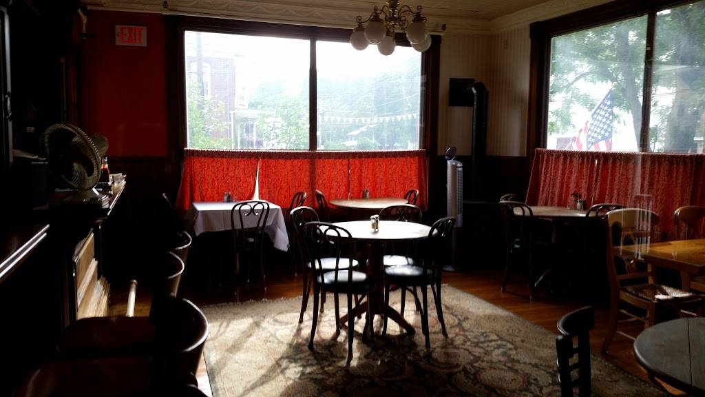 The Saxtons River Inn | restaurant | 27 Main St, Saxtons River, VT 05154, USA | 8028692110 OR +1 802-869-2110