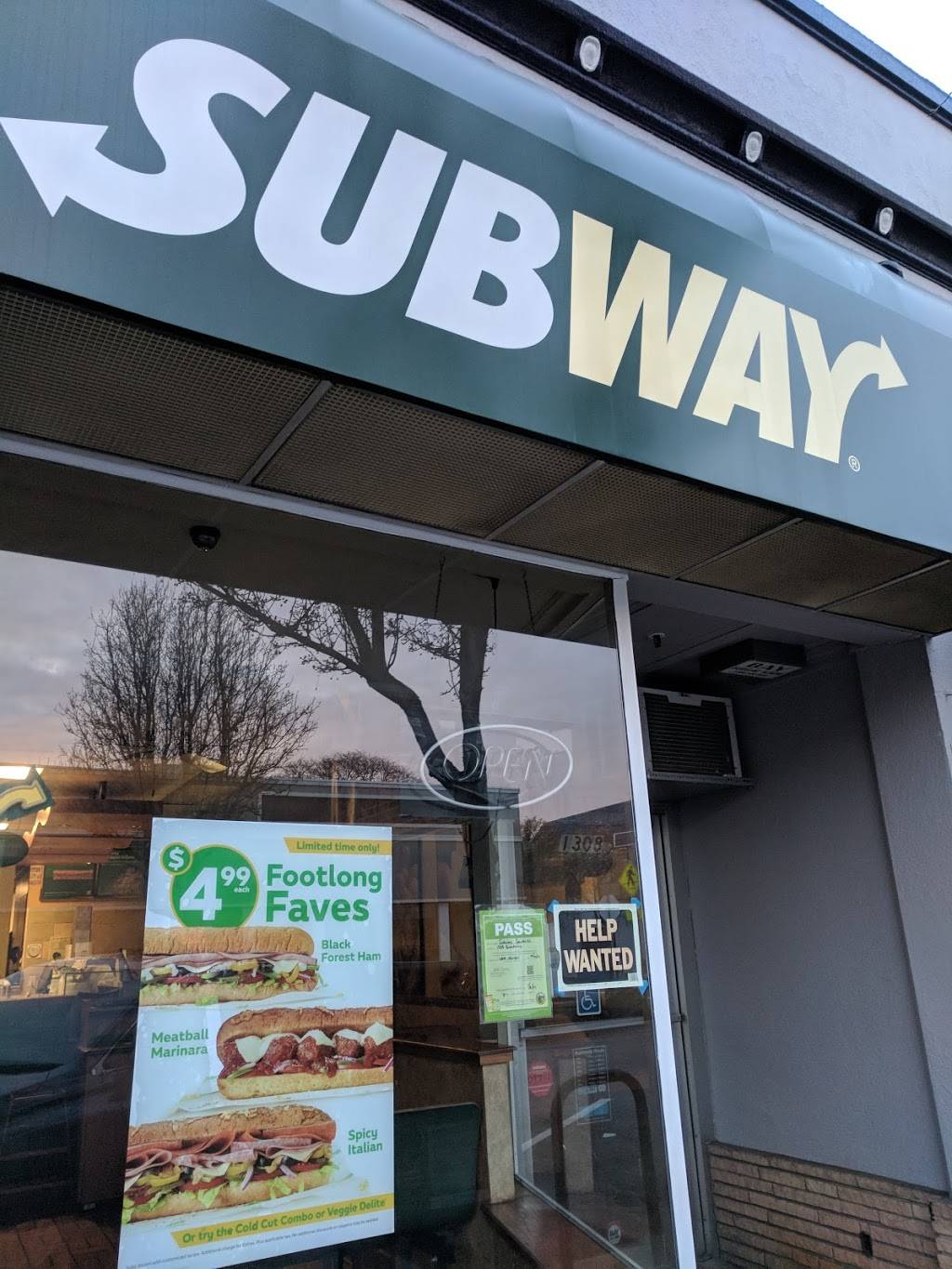 Subway Restaurants | restaurant | 1308 Broadway, Burlingame, CA 94010, USA | 6505480601 OR +1 650-548-0601