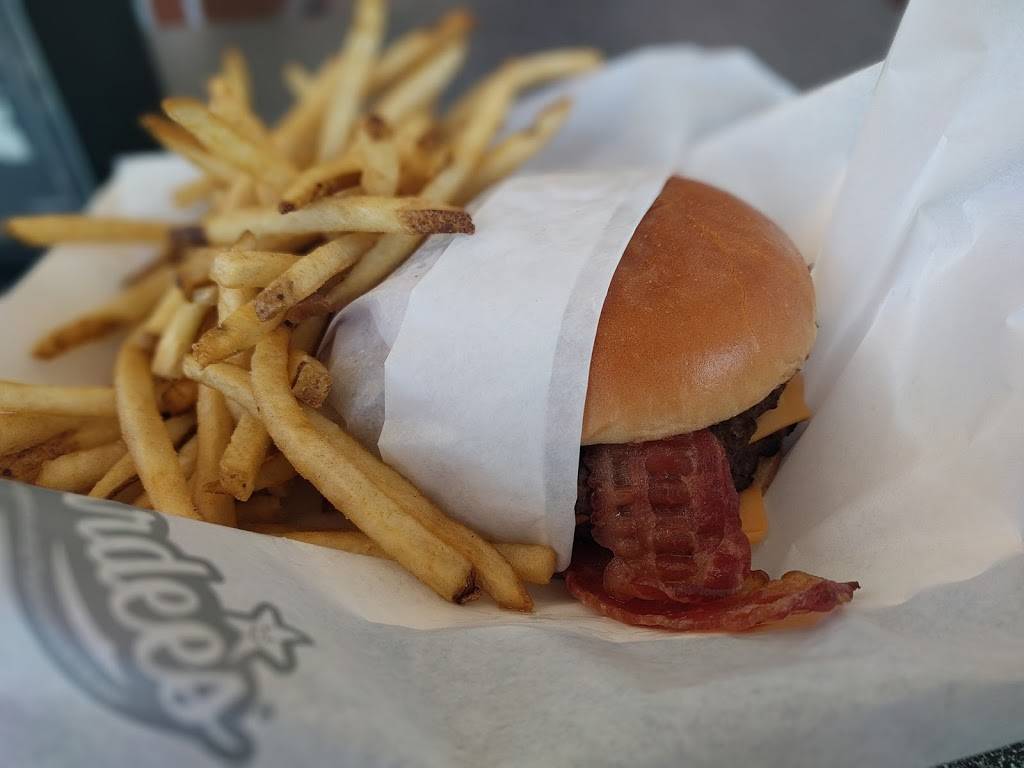 Hardees | restaurant | 2403 N Salisbury Blvd, Salisbury, MD 21801, USA | 4103417183 OR +1 410-341-7183