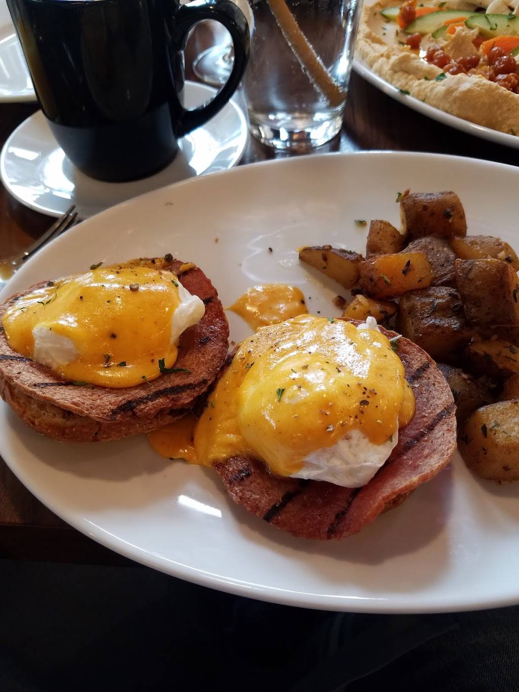 SOMO Sophi | restaurant | 3101 S 13th St, Philadelphia, PA 19148, USA | 2672392176 OR +1 267-239-2176