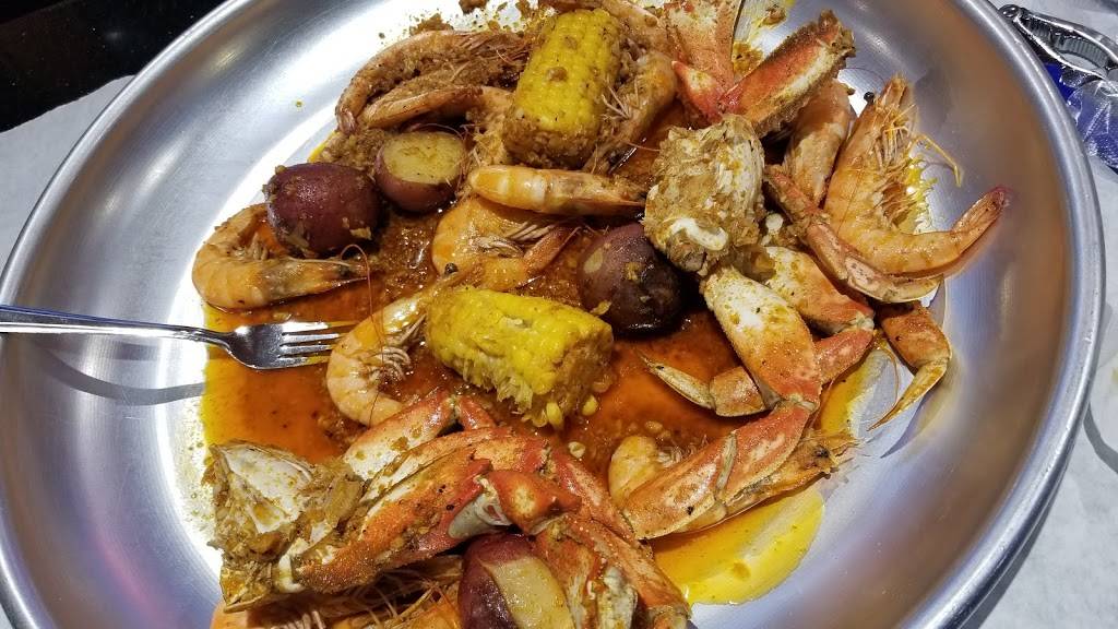 Storming Crab™-Seafood Restaurant | restaurant | 1360 Veterans Pkwy, Clarksville, IN 47129, USA | 8125903773 OR +1 812-590-3773