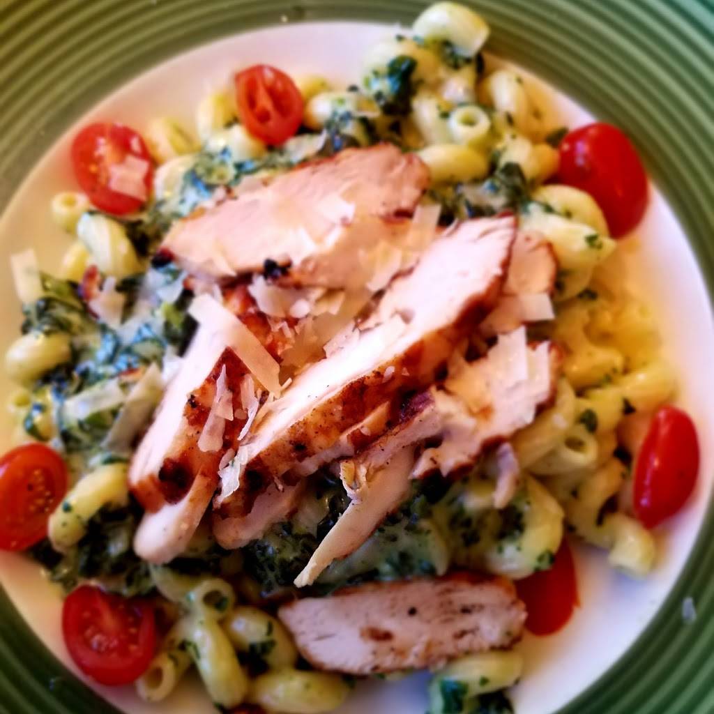 Applebees Grill + Bar | restaurant | 521 N McKinley St, Corona, CA 92879, USA | 9513711995 OR +1 951-371-1995