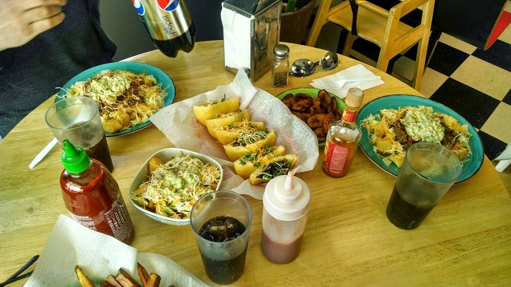 Luiss Arepera llc | restaurant | 948 Forest Ave, Portland, ME 04103, USA | 2072868646 OR +1 207-286-8646