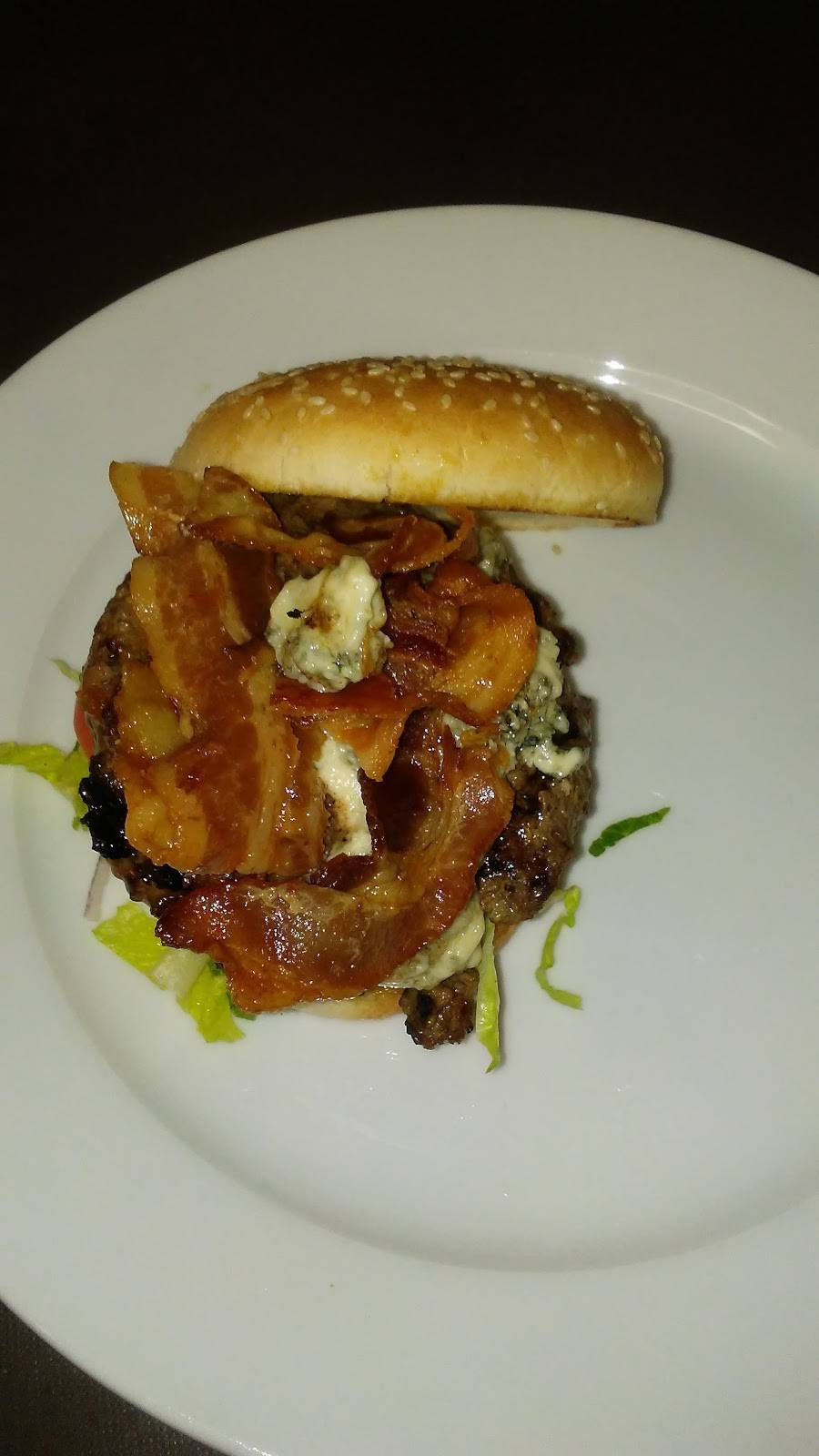 Darryls Restaurant & Lounge | restaurant | 3339 14th St NW, Washington, DC 20010, USA | 2404496745 OR +1 240-449-6745