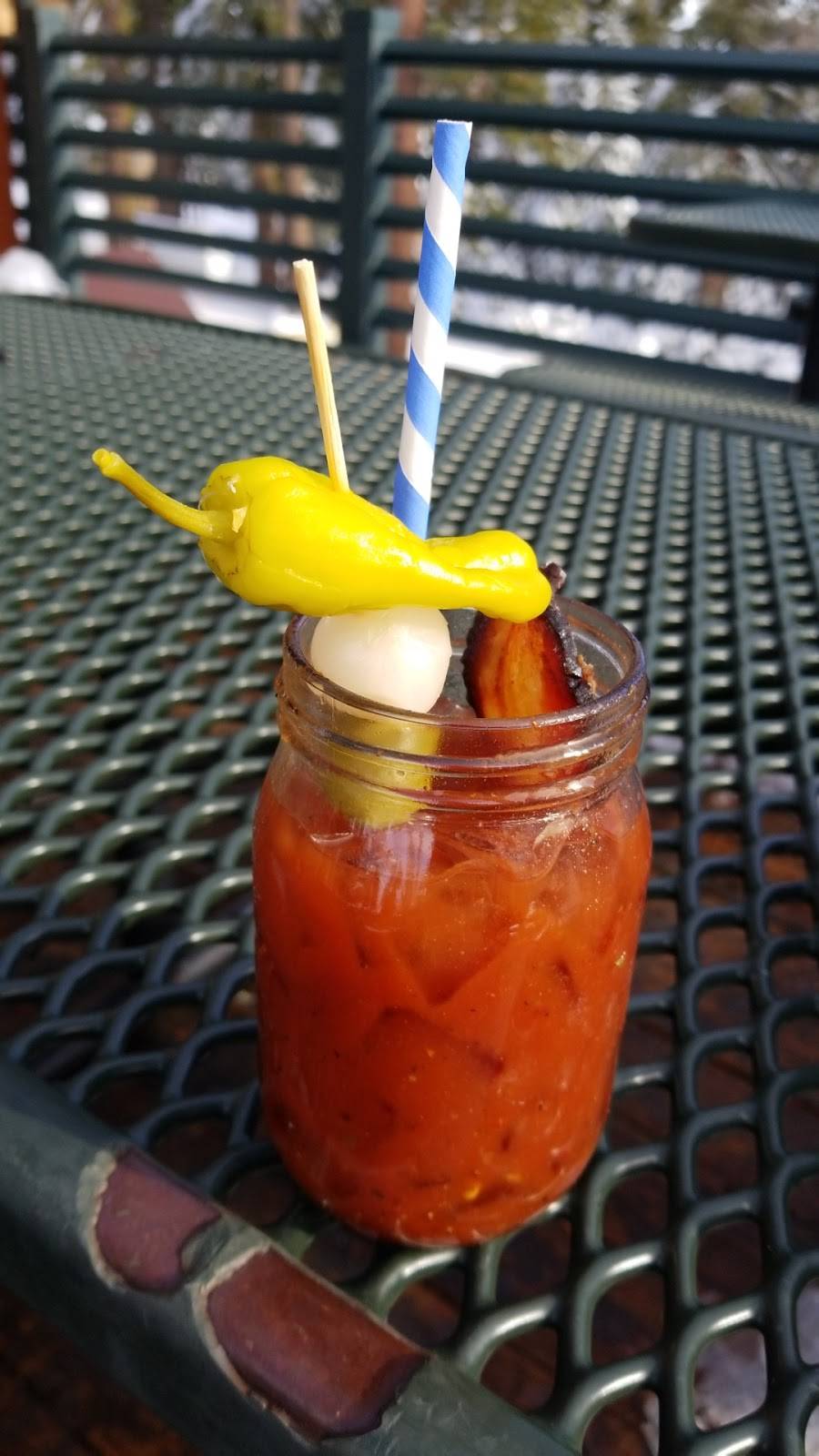 Summit Smokehouse | restaurant | Truckee, CA 96161, USA | 8004666784 OR +1 800-466-6784