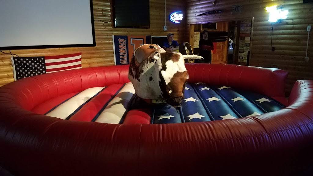 Mustangs Bar & Grill | restaurant | 482 Gardner St, South Beloit, IL 61080, USA | 7794750048 OR +1 779-475-0048