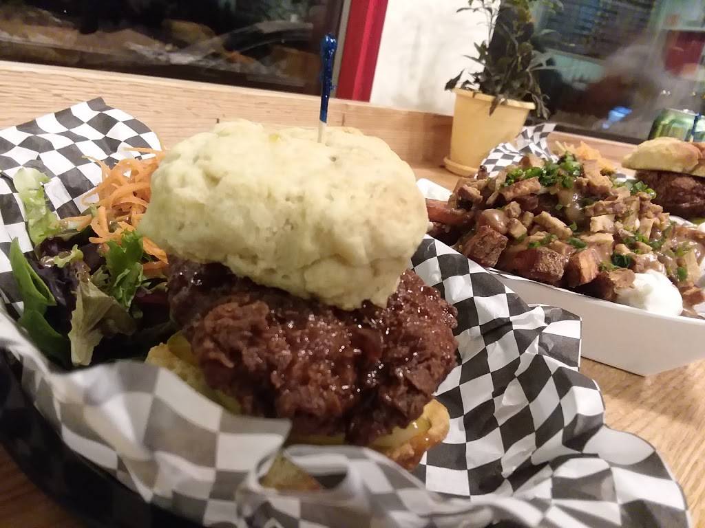 Berben & Wolff’s | restaurant | 156 4th St, Troy, NY 12180, USA | 5183260334 OR +1 518-326-0334